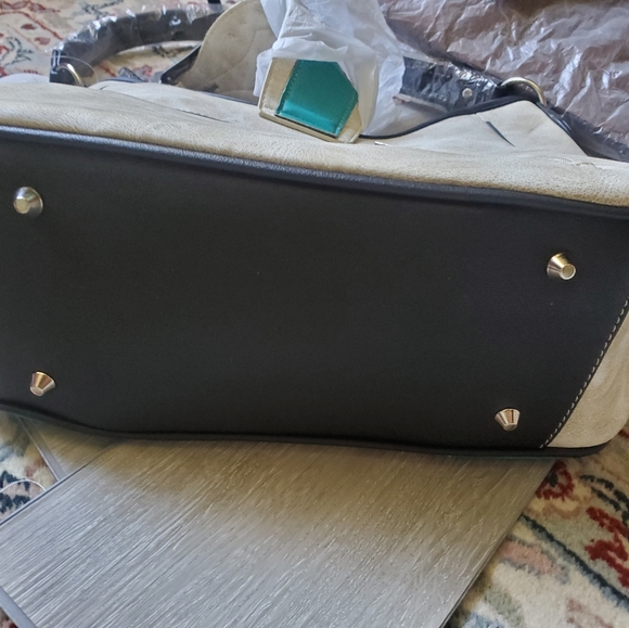 Over the shoulder western style hand bag.  gorgeous turquoise & white N.W.T - Picture 4 of 14